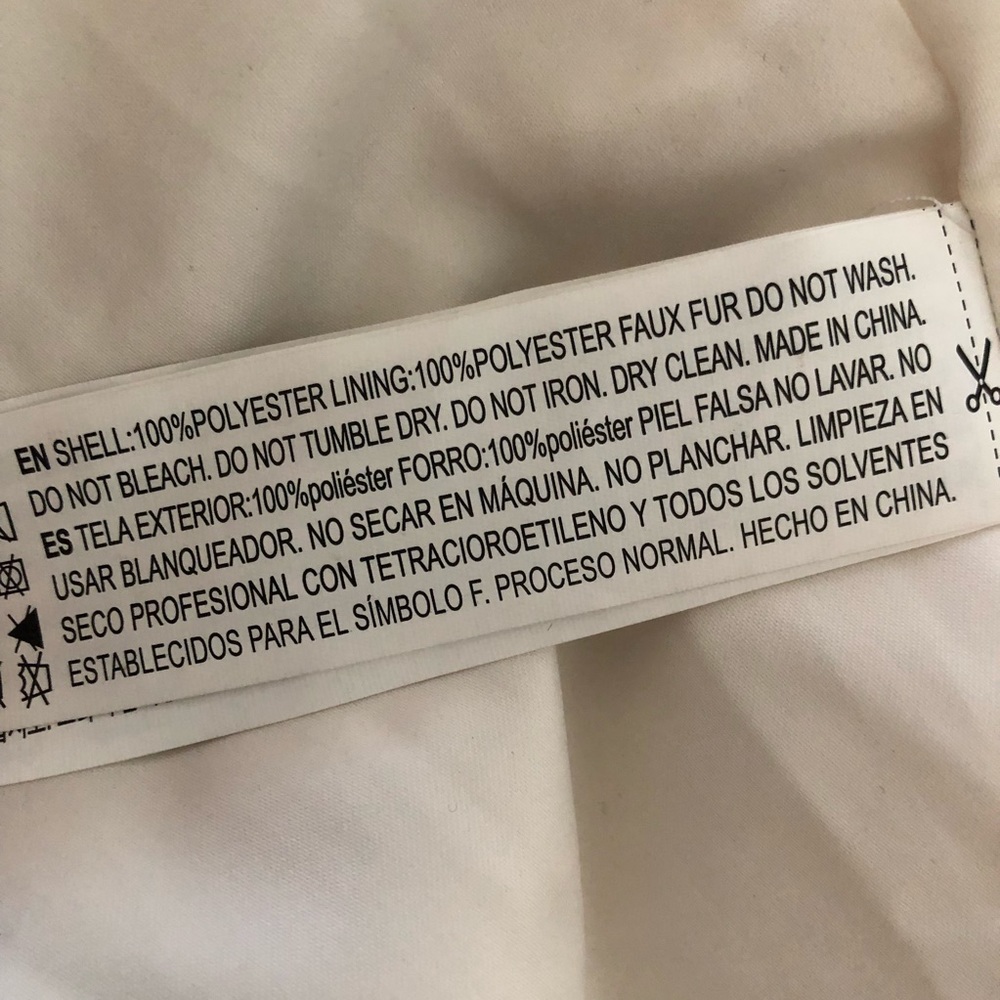 Puffy Fur Jacket in White - Picture 5 of 5